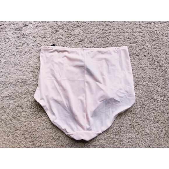 NWT Marilyn Monroe Shaping Briefs Panties Underwear Firm Control Microfiber 1X - Picture 2 of 3